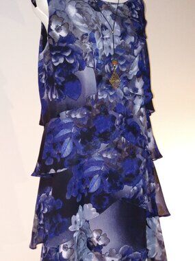 Dress SLNY Fasions New York Festive dress—for parties, cocktails...